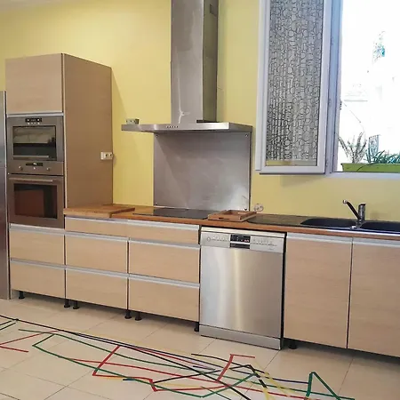 Apartment Super